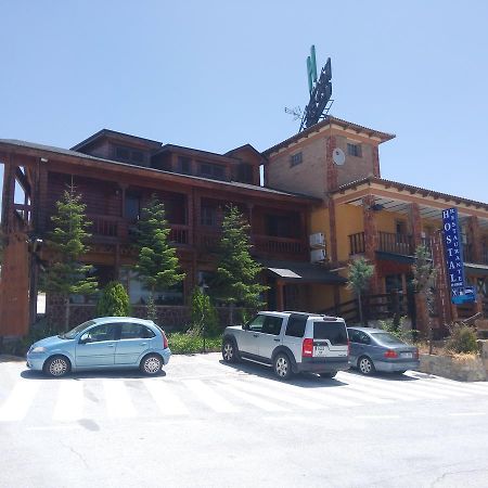 Hostal Sierra De Baza Bagian luar foto