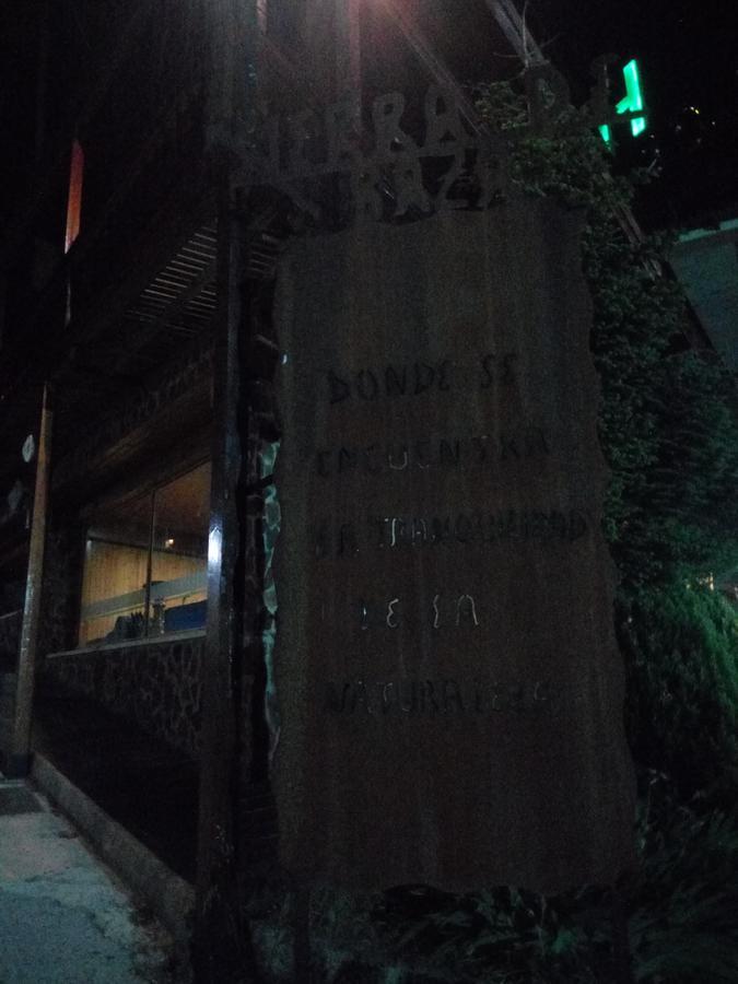 Hostal Sierra De Baza Bagian luar foto