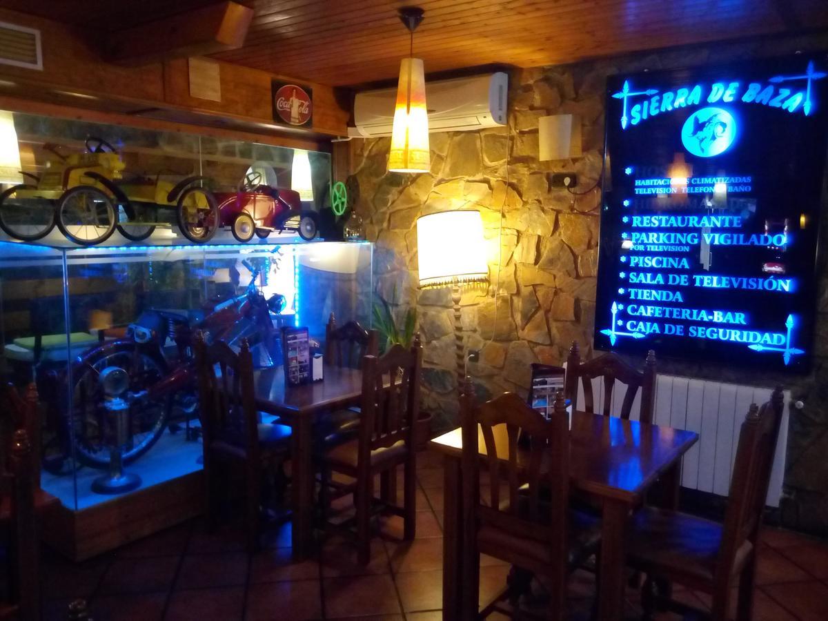 Hostal Sierra De Baza Bagian luar foto
